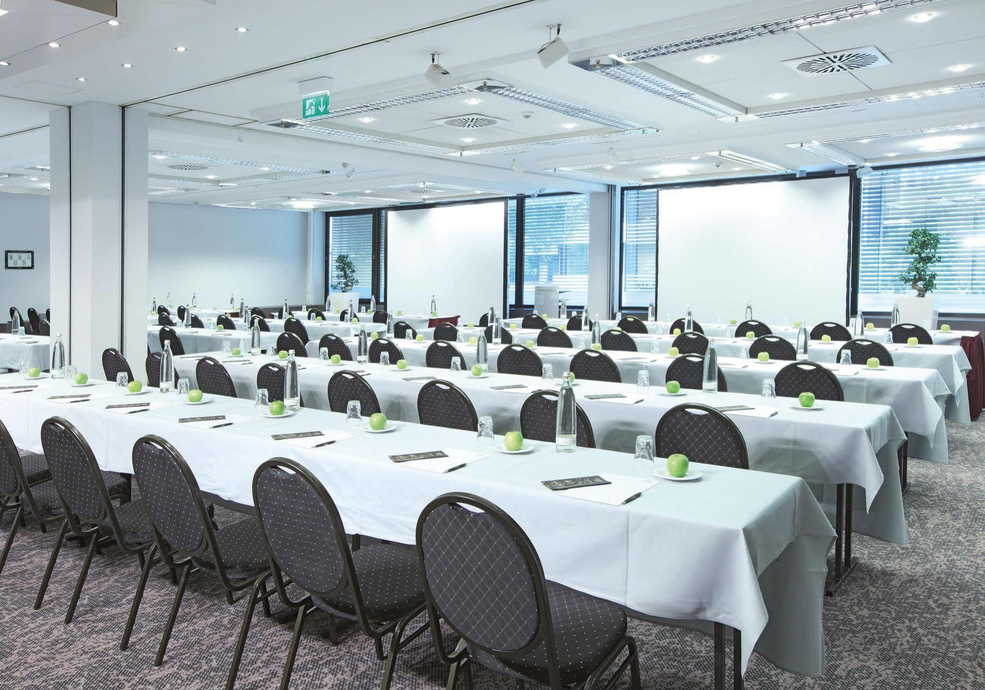 Lindner Seestern, Part Of Jdv By Hyatt Hotel Dusseldorf